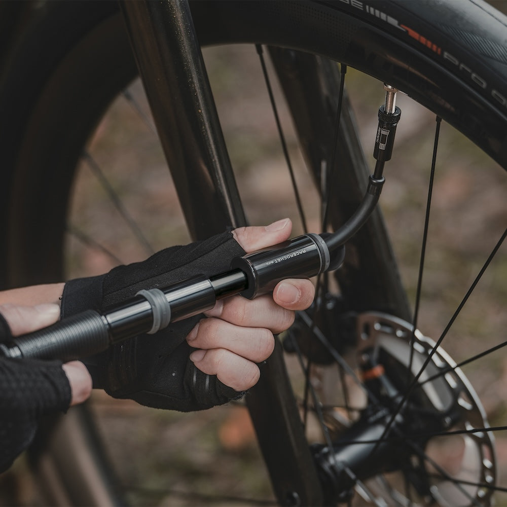 Pompe vélo route