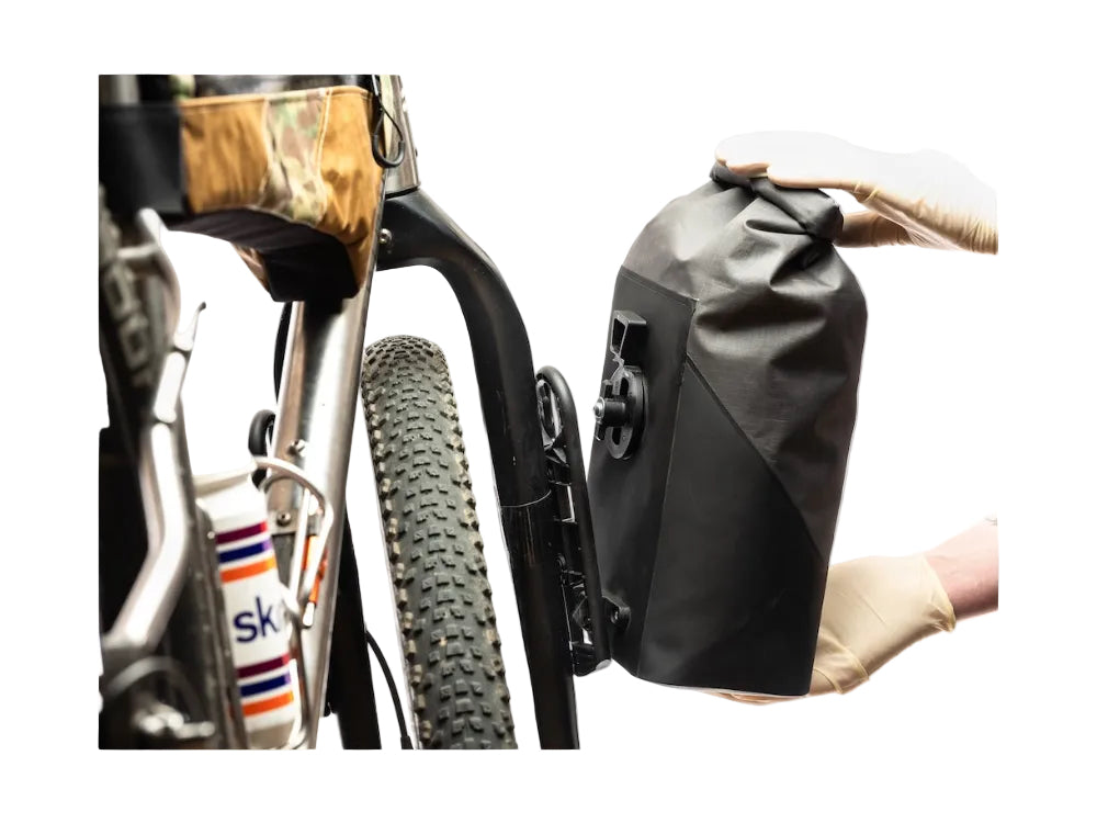 Support de fixation bikepacking Old Man Mountain – FLiP Cages