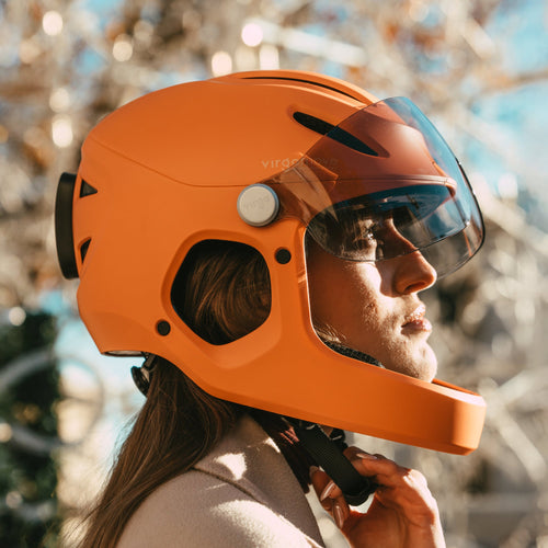 Casque intégral Virgo Integral Mips 2026 Virgomove orange porté avec visière