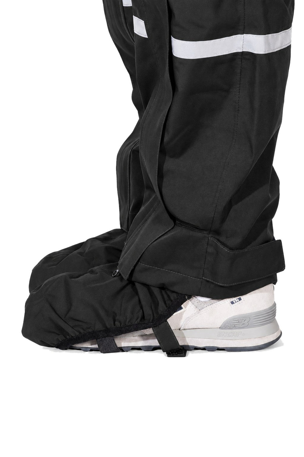 Pantalon de pluie Hello Rain Storm 20K Black, vue de profil avec couvre-chaussure
