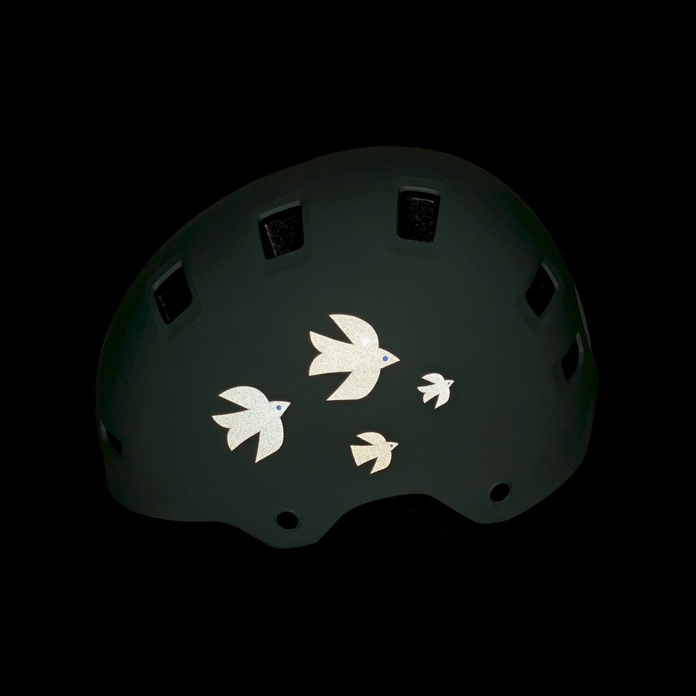 Planche mini stickers réfléchissants Stick me Baby : Oiseaux, casque de nuit, stickers éclairés par une lampe