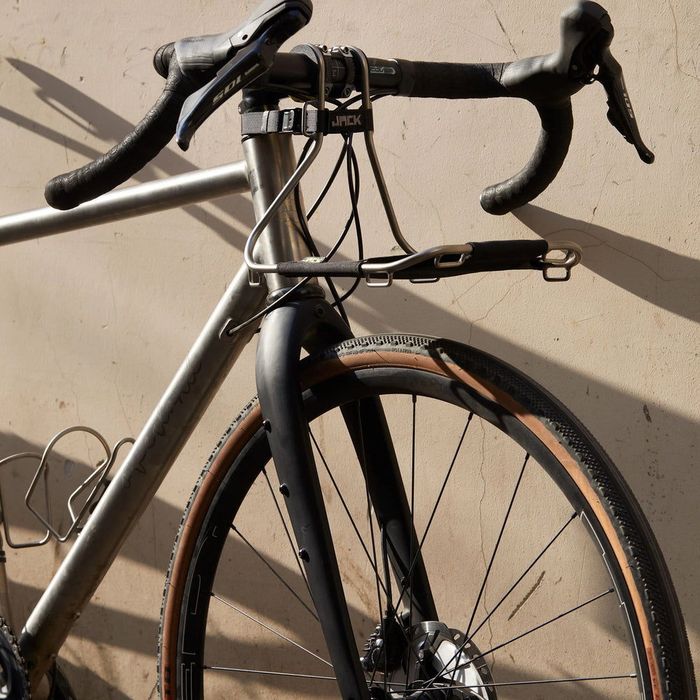 porte-bagage-guidon-velo-jack-the-bike-rack-argent-3