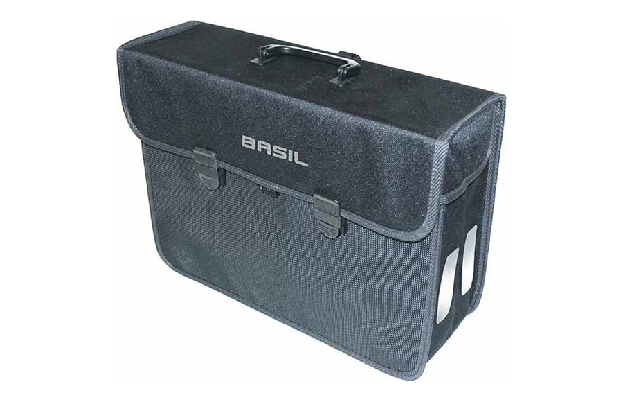 Sacoche arrière vélo Basil Malaga – le détail de la fermeture et des crochets