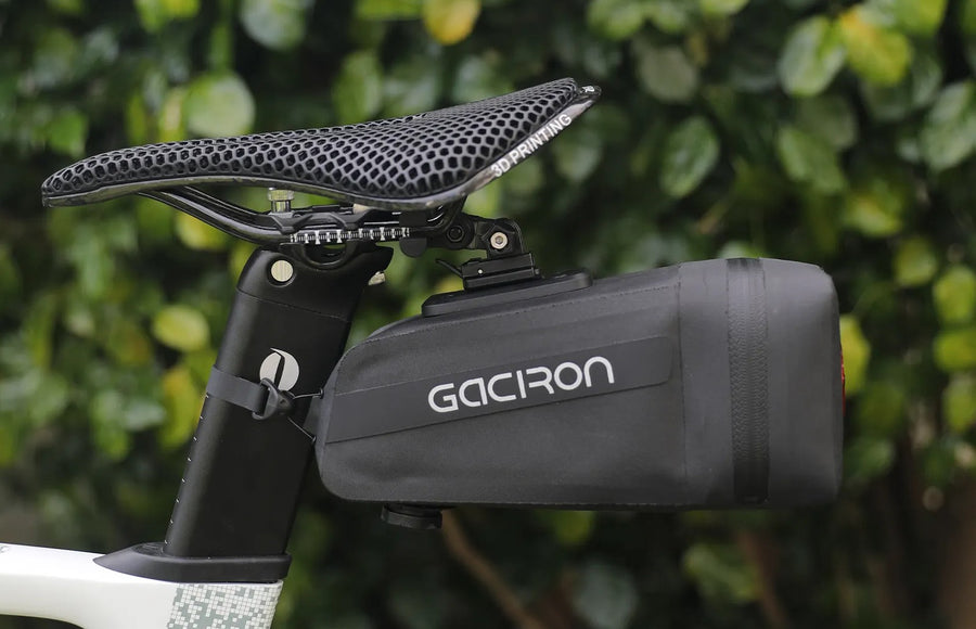 sacoche-de-selle-gaciron-bird-nest-feu-arriere-sec2
