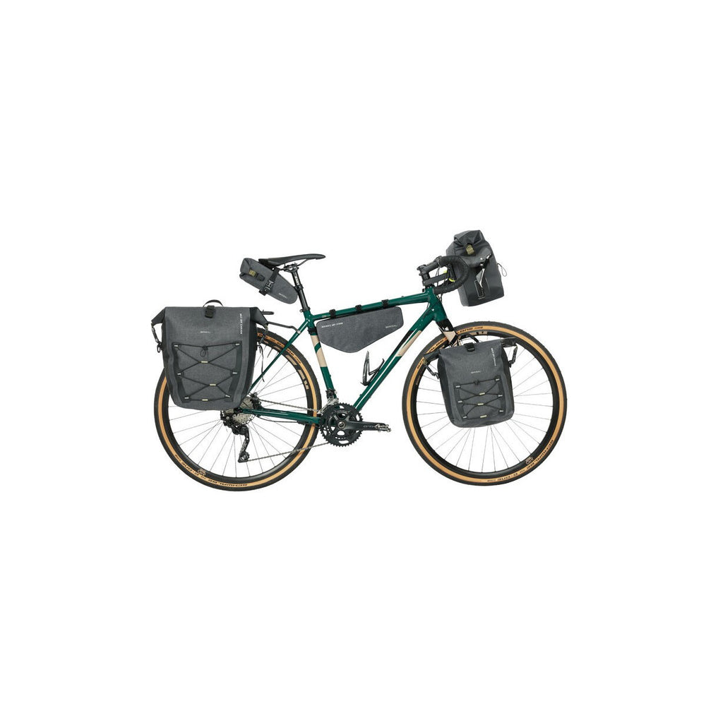 Sacoche de selle vélo Basil Navigator Storm M – 1,5 L – la sacoche sur fond blanc