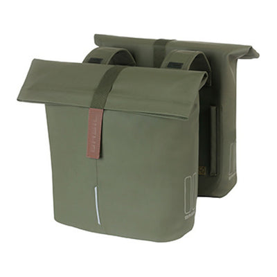 Sacoche double vélo Basil City Universal Bridge 32 L coloris Moss Green – la paire montee