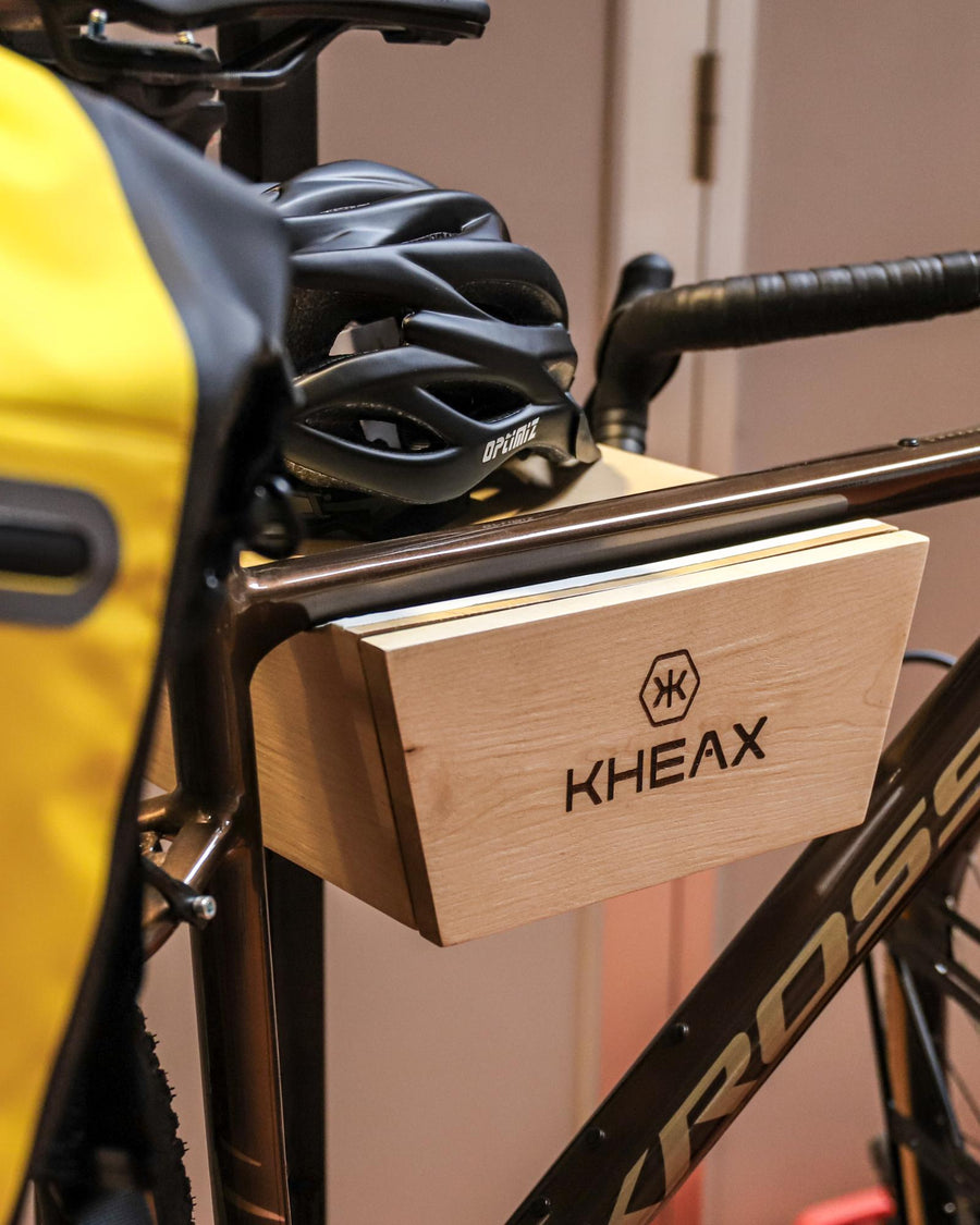 Support vélo mural KHEAX en hêtre avec tiroir