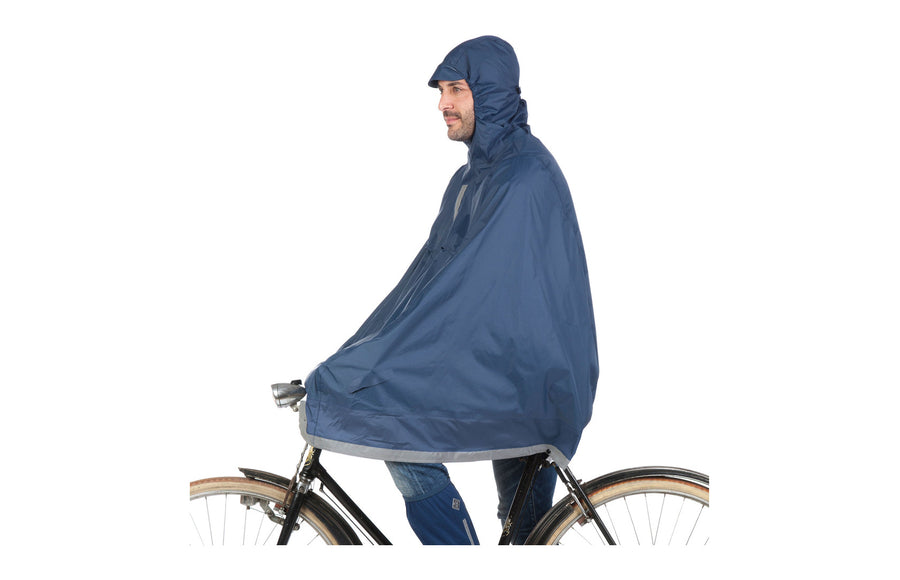 Cape Garibaldina 2G portée sur un vélo de ville, couvrant le buste et le guidon
